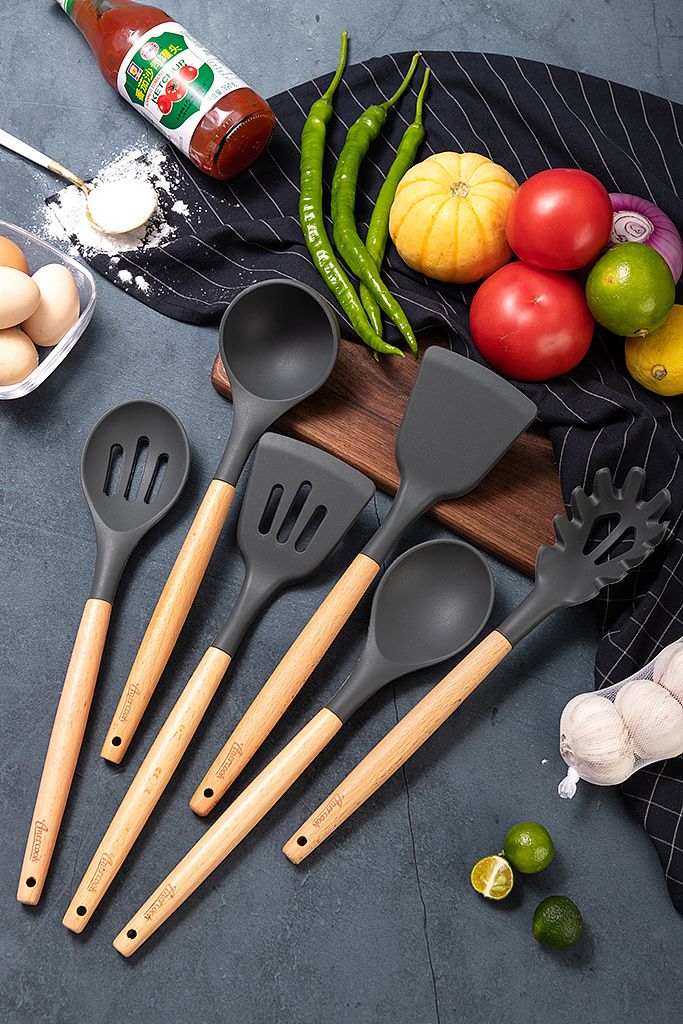 Set de Utensilios de Cocina en Silicona x12 – Completo y Elegante